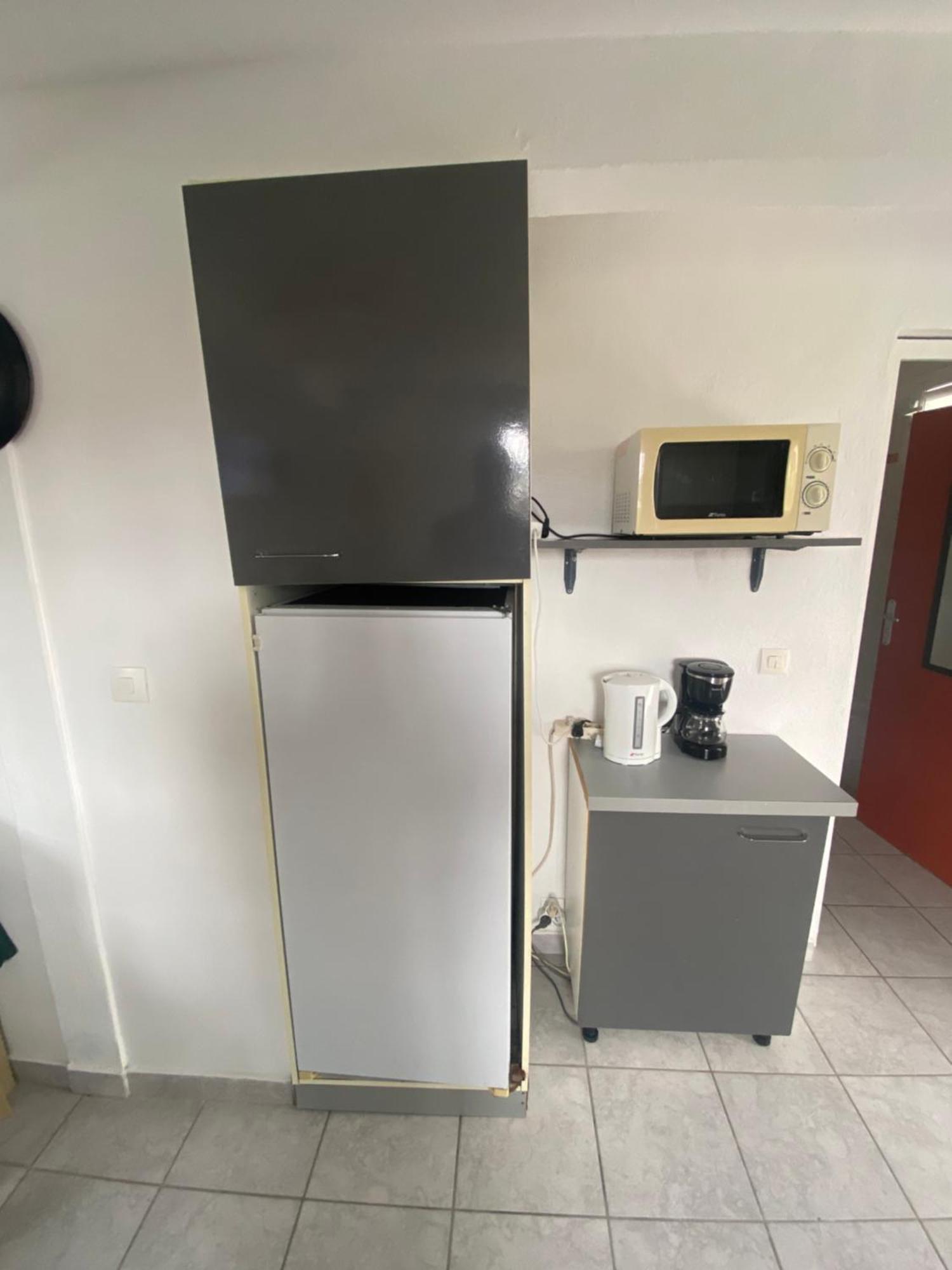Logement De 40M2 Avec Terrasse, Moderne Et Equipe Petit-Canal Exterior foto