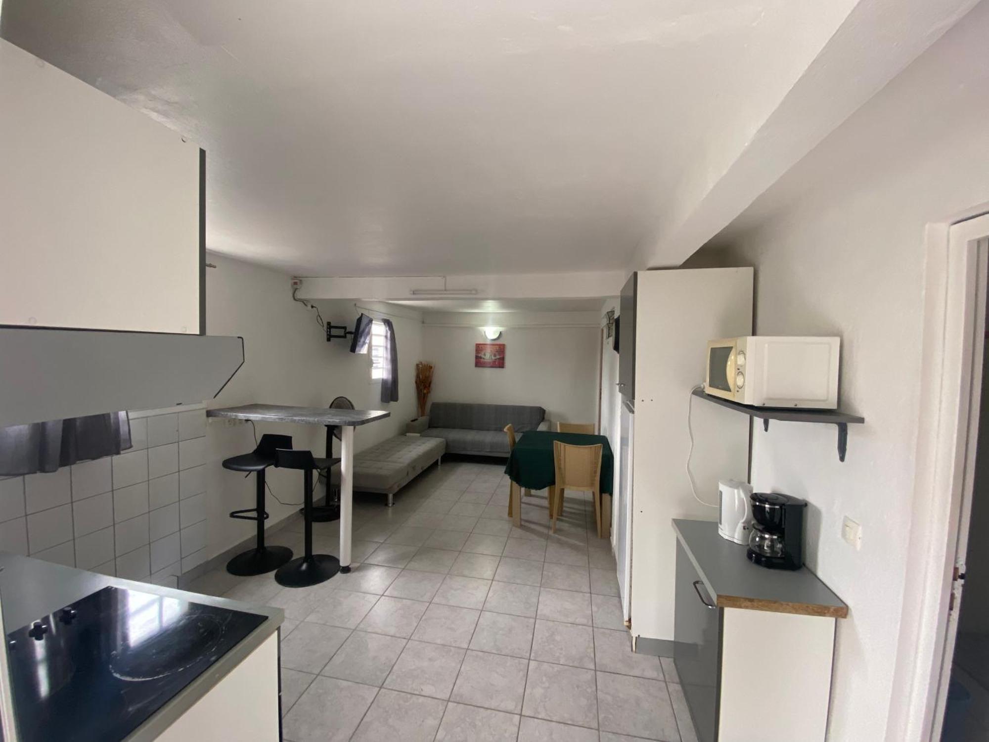 Logement De 40M2 Avec Terrasse, Moderne Et Equipe Petit-Canal Exterior foto